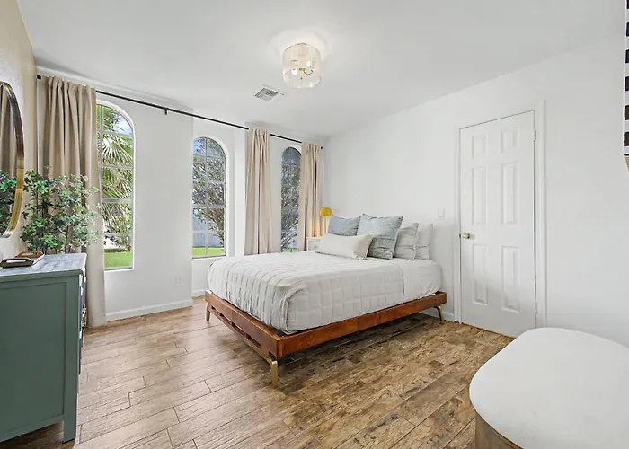 New Royal Palms Retreat With Pool & Pool Table * Tempe